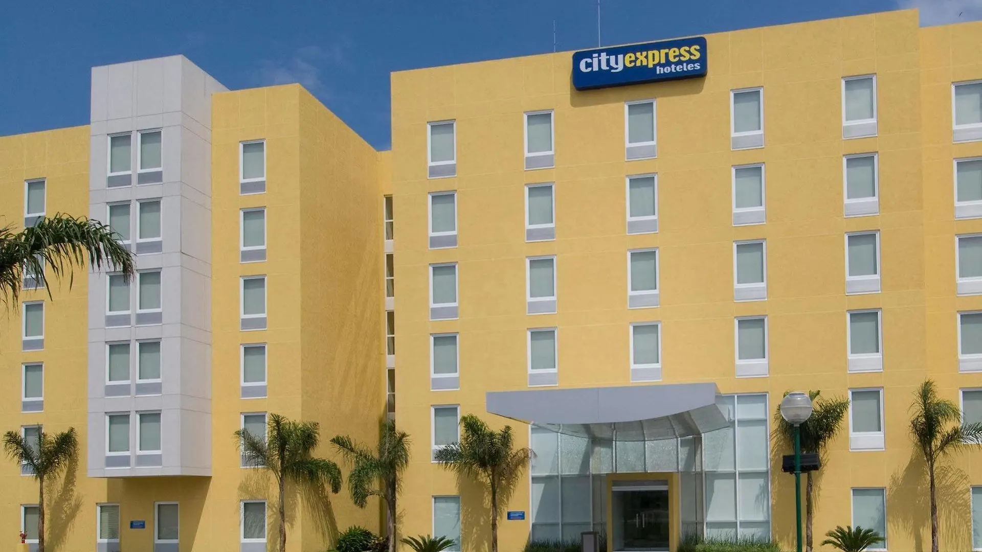 City Express By Marriott Mazatlán