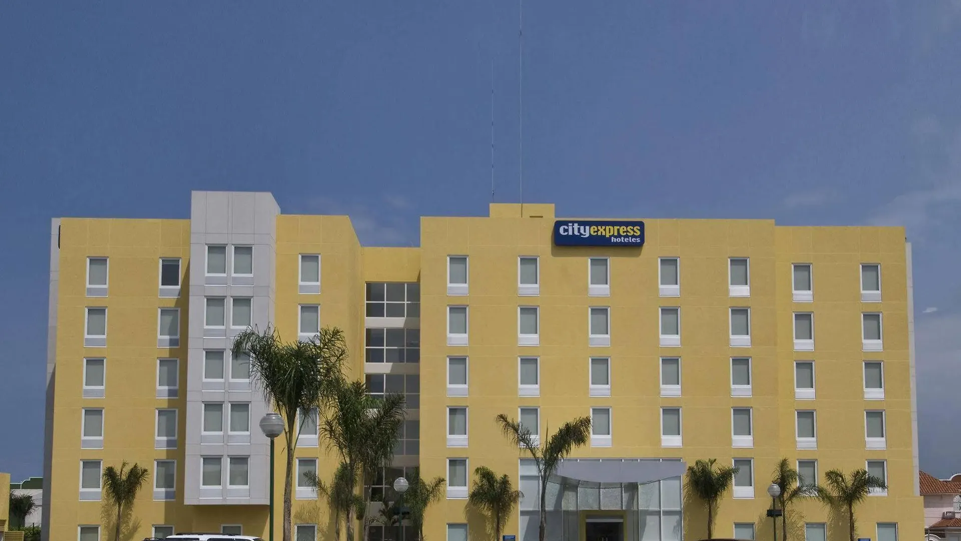 City Express By Marriott Mazatlán Hotel